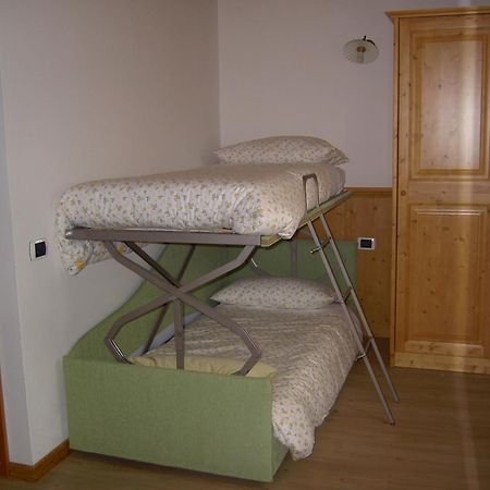 Room & Breakfast Ca Mea Dina เบซเซ็กกา ห้อง รูปภาพ